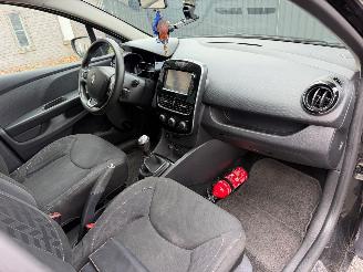 Renault Clio LIMITED picture 22