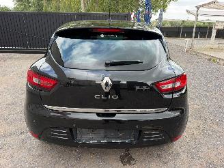 Renault Clio LIMITED picture 14