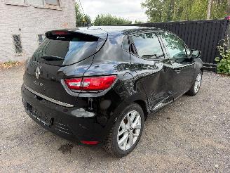 Renault Clio LIMITED picture 17