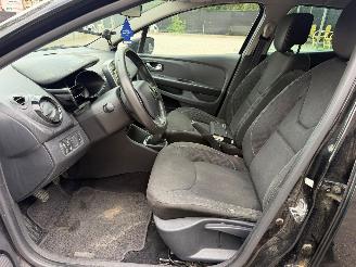 Renault Clio LIMITED picture 18