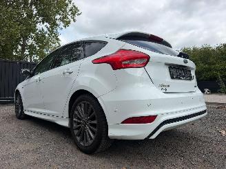 Ford Focus ST-LINE picture 12