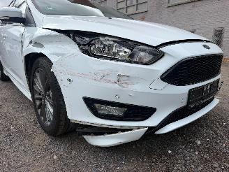 Ford Focus ST-LINE picture 5
