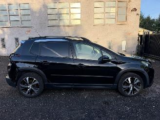 Coche accidentado Peugeot 2008 GT LINE 2017/7