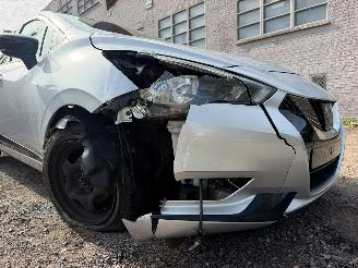 Nissan Micra TEKNA picture 4