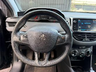 Peugeot 208 1.2 I picture 25