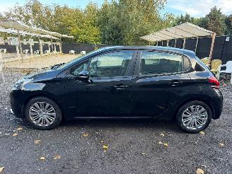Peugeot 208 1.2 I picture 11
