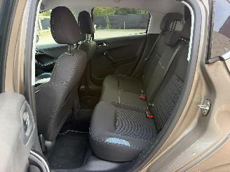 Peugeot 208 ALLURE picture 21