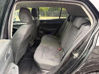Volkswagen Golf 2.0 TDI picture 20