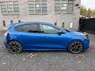 Vaurioauto  passenger cars Ford Focus ST-LINE X 2019/5