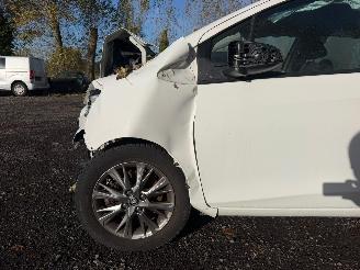 Toyota Yaris 1.5 picture 8