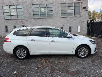 Unfallwagen Peugeot 308 II SW FÃ‰LINE 2018/2