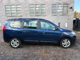 damaged passenger cars Dacia Lodgy ANNIVERSARY 2 2016/5
