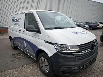 Schade bestelwagen Volkswagen Transporter 2.0 TDI L1H1 28 HIGHLINE 2022/1