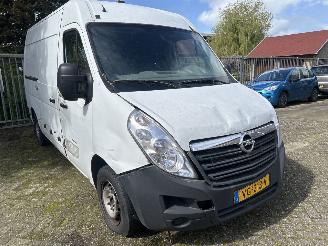 Damaged car Opel Movano 2.3 CDTI L2H2 2014/1