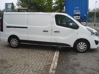 Schade bestelwagen Opel Vivaro L2-H1 1.6CDIT EURO 6  AIRCO 2018/9