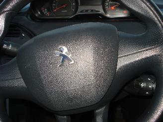 Peugeot 208 1.0 VTI 5 DEURS AIRCO picture 13