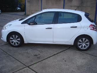 Peugeot 208 1.0 VTI 5 DEURS AIRCO picture 5