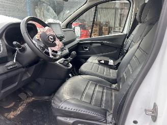 Renault Trafic 2.0 BLEU dC1 EDC T30 L2H1 EXTRA picture 10