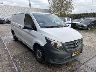 uszkodzony samochody ciężarowe Mercedes Vito 109 CDI FUNCTIONEL LANG 2018/10