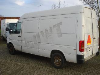Volkswagen Lt 35 5 CYLINDER 2.5TDI L2-H2 picture 8