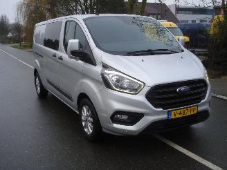 Ford Transit Custom DUBBELE CABINE 2.0TDCI L2-H1 picture 3