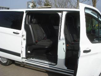 dommages fourgonnettes/vécules utilitaires Ford Transit Custom 6 PERSOONS DUBBELE CABINE 2.2TDCI 2014/5