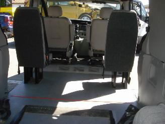 Opel Vivaro ROLSTOEL VERVOER L2-H1 AIRCO 2.5CDTI picture 3