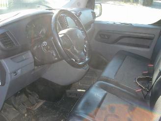 Peugeot Expert 1.5HDI 100PK AIRCO EURO 6 picture 16