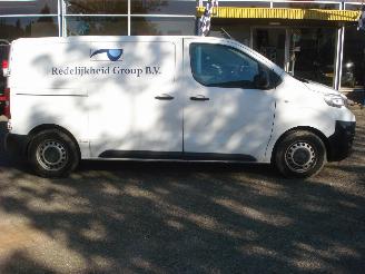 Peugeot Expert 1.5HDI 100PK AIRCO EURO 6 picture 6