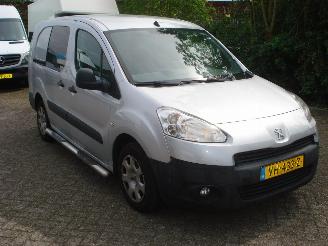Unfall Kfz Van Peugeot Partner LONG  1.6HDI AIRCO-NAVIGATIE 2014/5