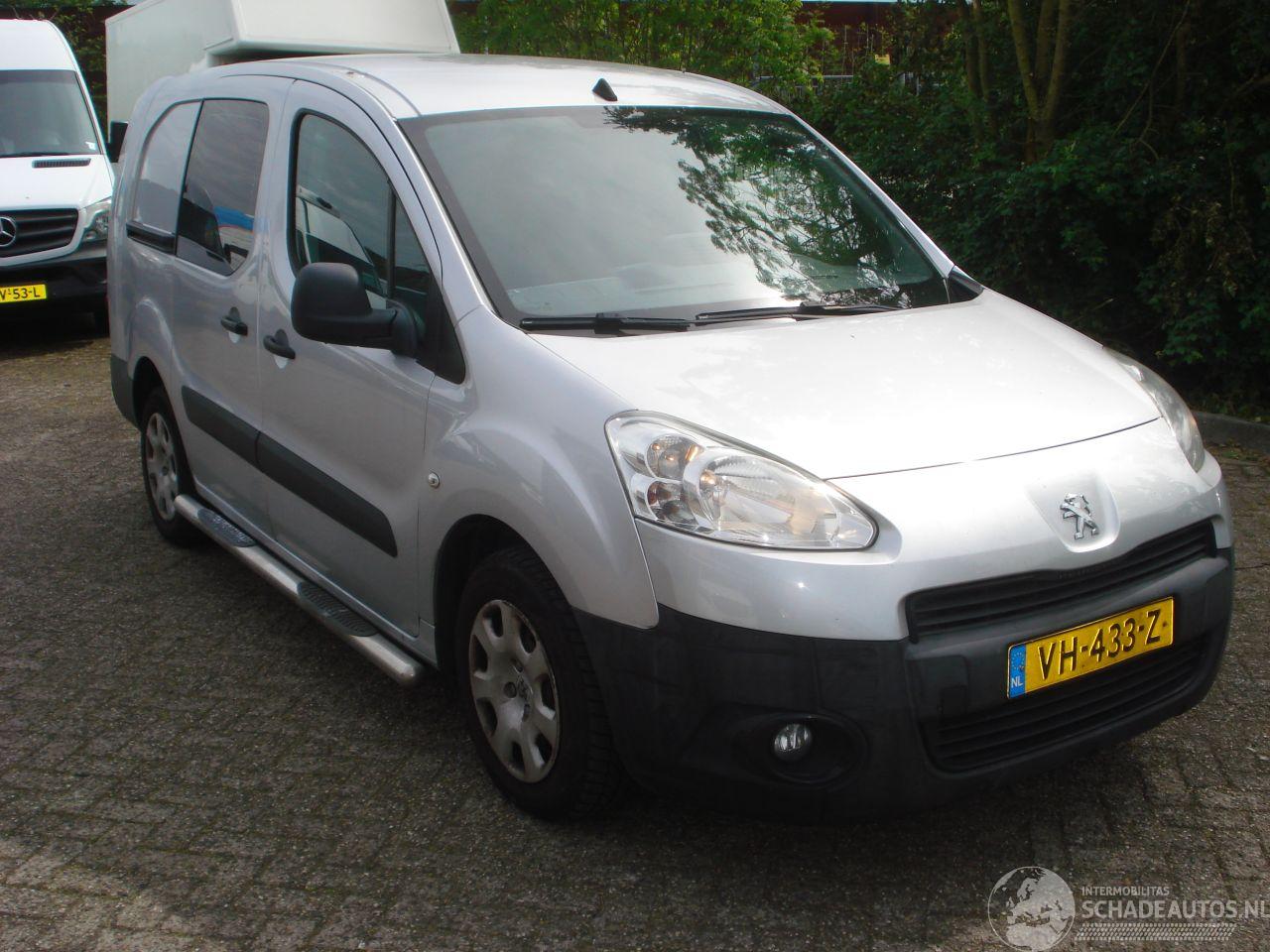 Peugeot Partner LONG  1.6HDI AIRCO-NAVIGATIE