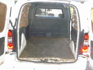 Peugeot Partner 1.6HDI 3 ZITTER AIRCO-NAVIGATIE picture 13