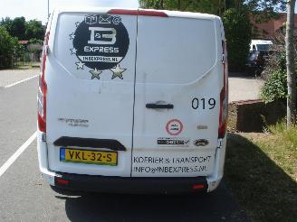 Ford Transit Custom L2-H1 2.0 DCI  EURO 6       AIRCO 77KW picture 6