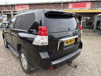 Toyota Landcruiser 3.0 D -4F  High Roof Window Van picture 2