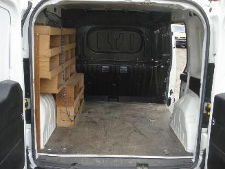 Fiat Doblo 1.3-16V DIESEL AIRCO picture 10