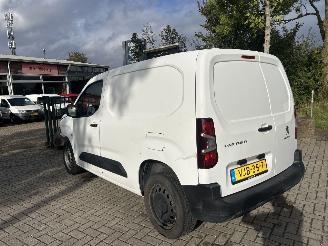 Schade bestelwagen Peugeot Partner 1.5 BLUEHDI  PREMIUM 2021/1
