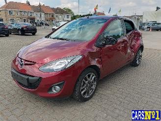 krockskadad bil auto Mazda 2  2014/8