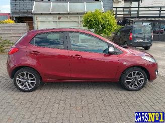 Mazda 2  picture 7