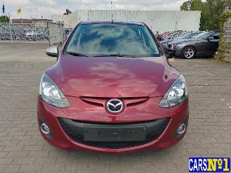 Mazda 2  picture 2