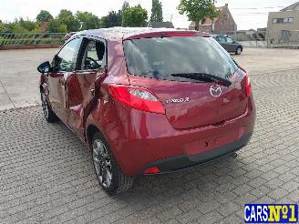 Mazda 2  picture 5