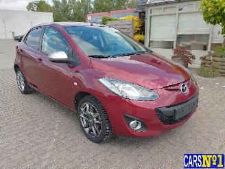 Mazda 2  picture 3