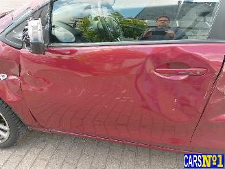 Mazda 2  picture 9