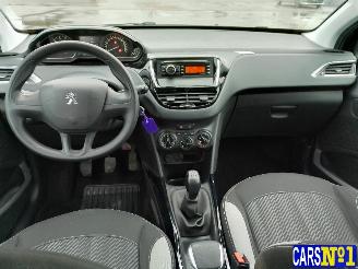 Peugeot 2008  picture 13
