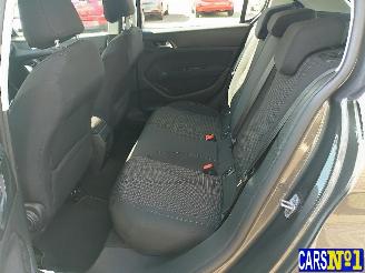 Peugeot 308  picture 15