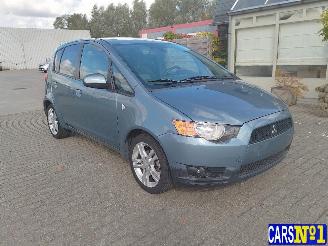 Mitsubishi Colt  picture 3