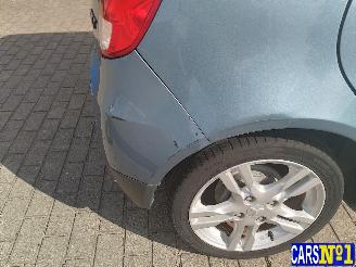 Mitsubishi Colt  picture 9