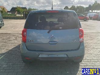 Mitsubishi Colt  picture 5
