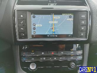 Jaguar F-Pace  picture 19