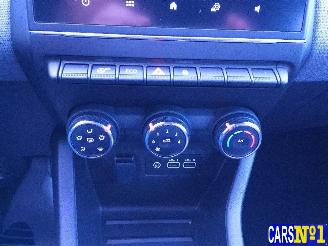 Renault Clio  picture 15