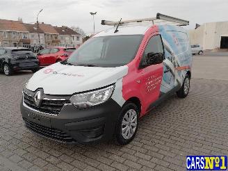 Coche accidentado Renault Express  2022/10